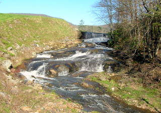 Woody Lake Falls